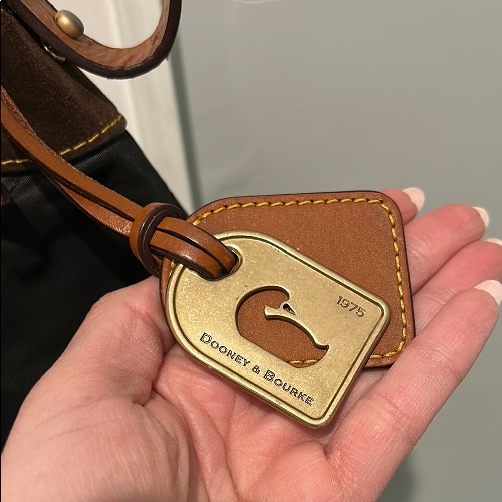Dooney & Bourke Black Shoulder Bag with Leather Strap - Picture 2 of 4